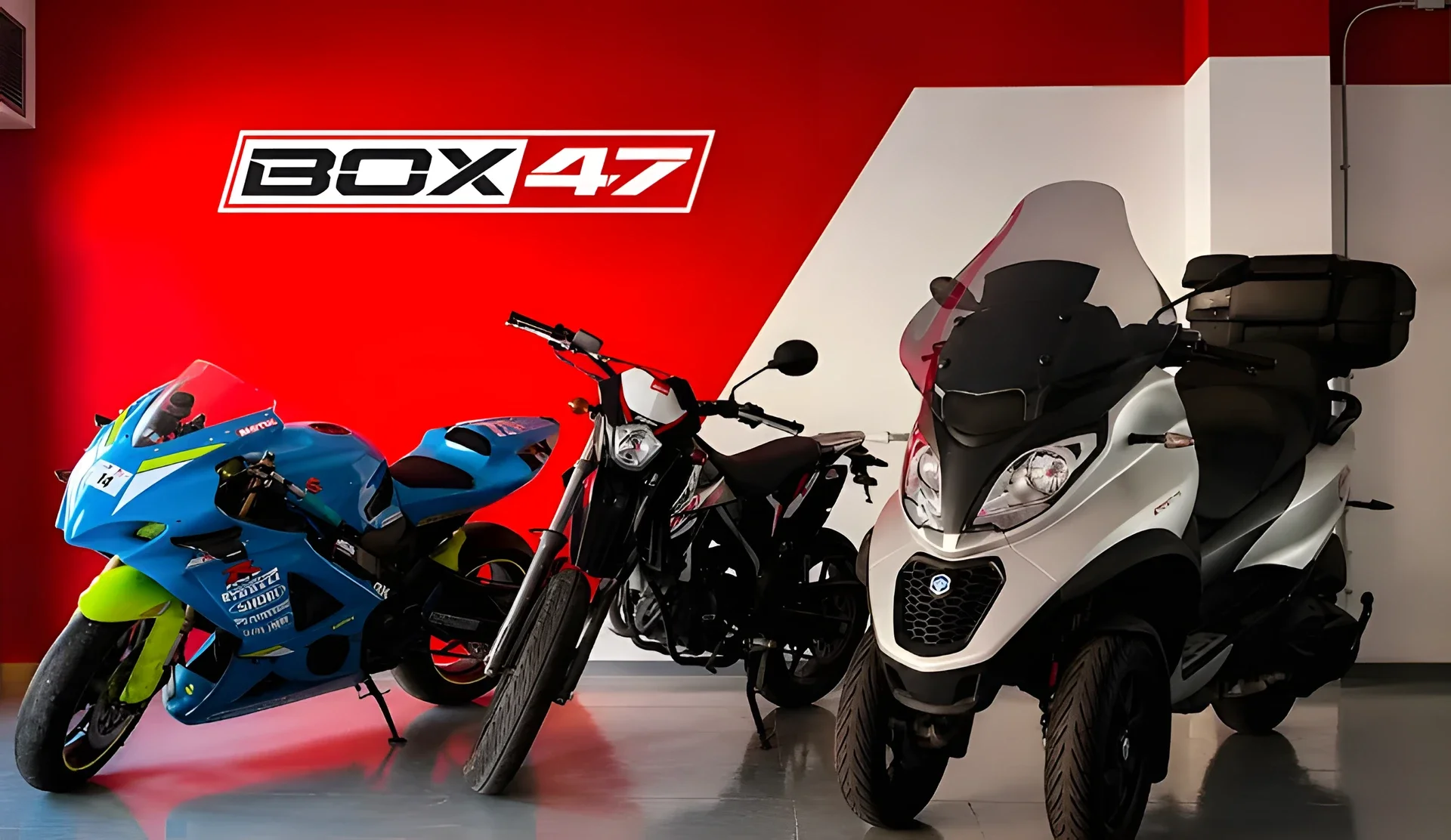 Taller de motos Box47 en Muro de Alcoy: motos deportiva, naked y scooter en el box
